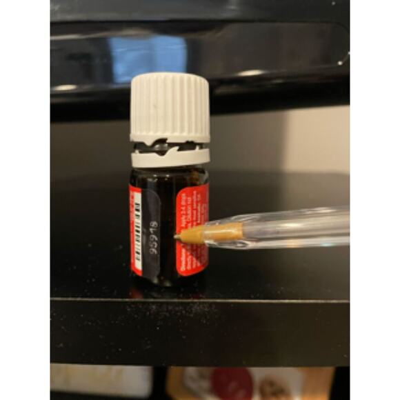 Roman Chamomile Young Living Essential Oil 5ml Bottle - Gently Used - Picture 2 of 2